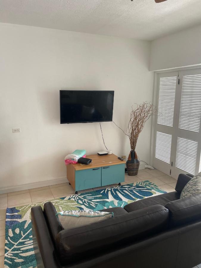 Petals Lovely Beach Villa St. John's Extérieur photo