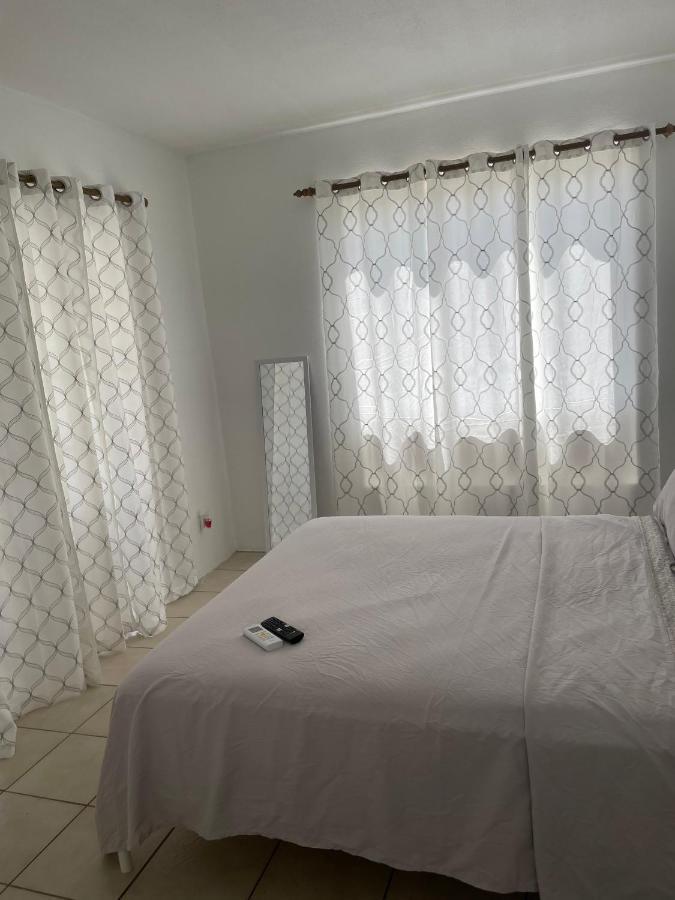 Petals Lovely Beach Villa St. John's Extérieur photo